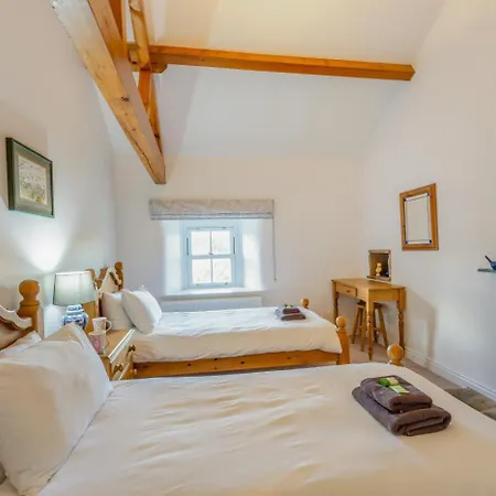 4 Bed In Mallerstang Oc-s22487 Outhgill